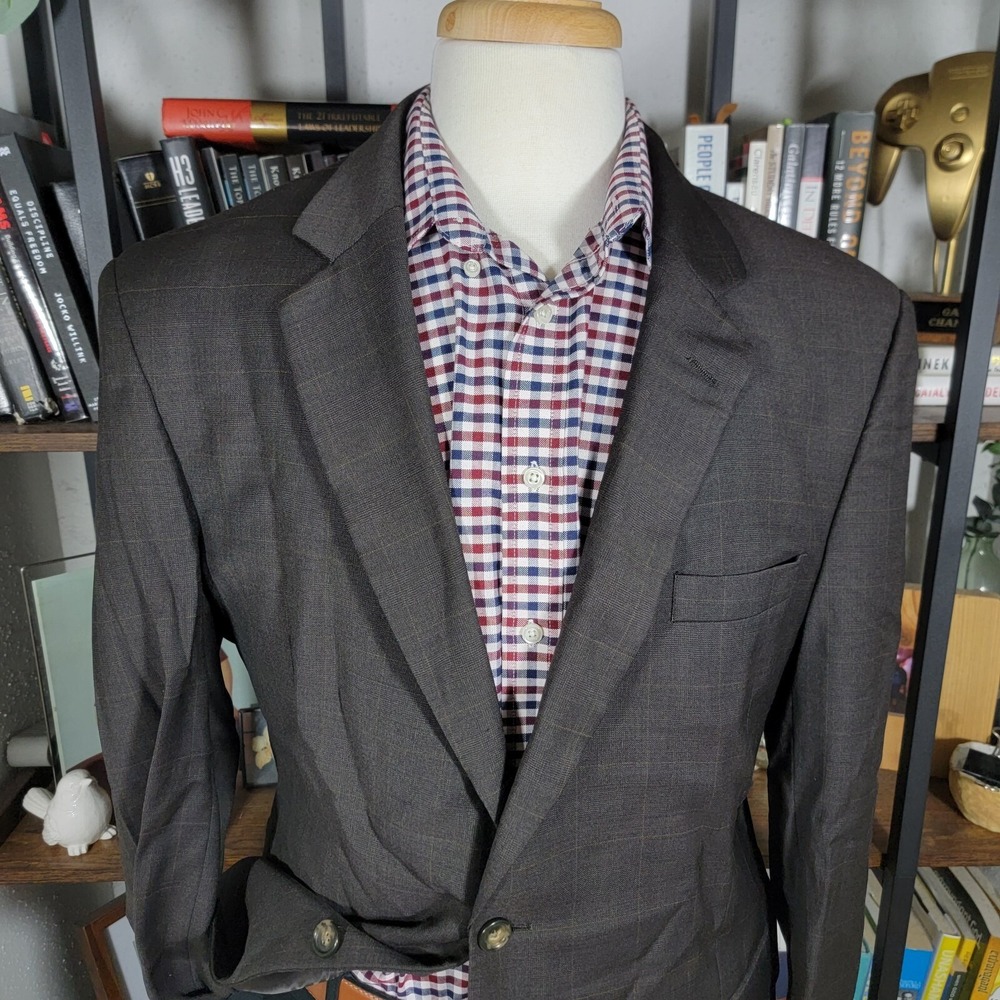 Jos A Bank Men's Sport Coat Blazer Two Button Brown Plaid Wool Size 44R - Picture 2 of 16